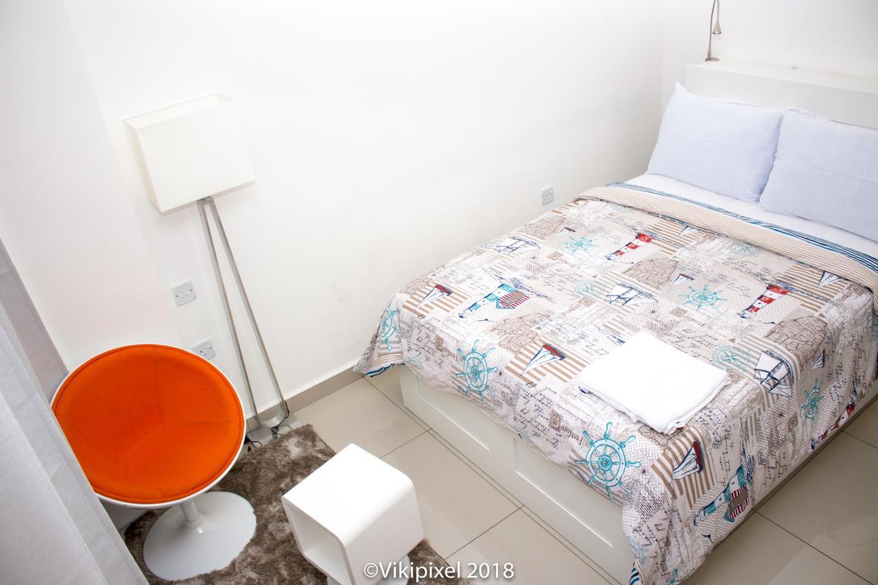 Gallery Apartments By Bestwest Hospitality أكرا الغرفة الصورة